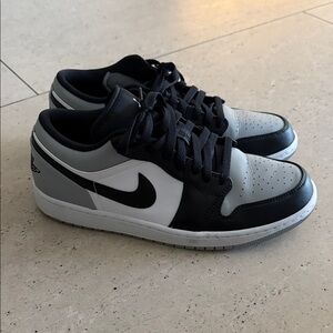 Men’s Nike Jordan 1 low top sneakers size 10.5 worn once
